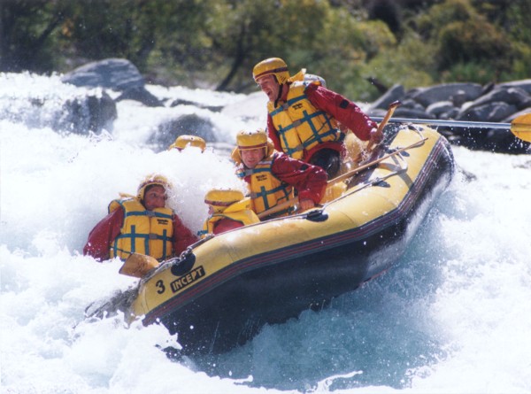 This is REAL white water rafting, New Zealand [28/02/99]