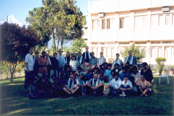 Outside Hotel Annapurna, Pokhara [27/10/99]